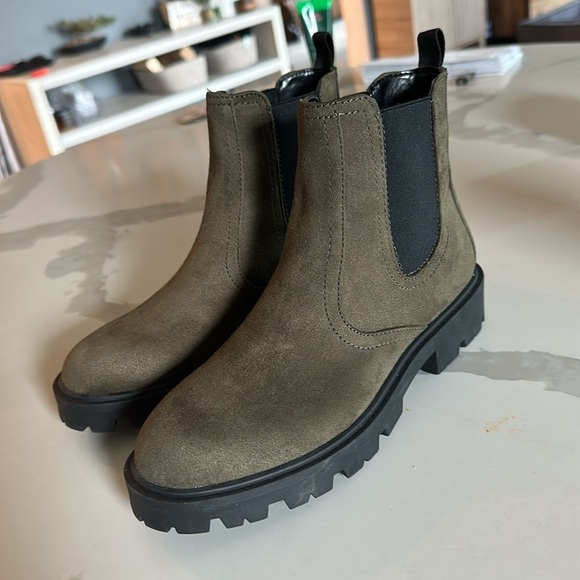 Nine West bootie - Picture 6 of 7